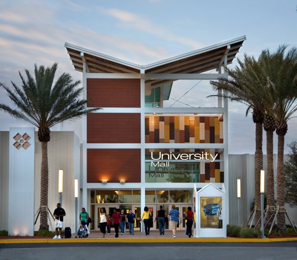 university_mall_tampa_fl_entrance_2009